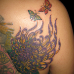 菊と蛾の刺青
