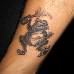 蛙の刺青